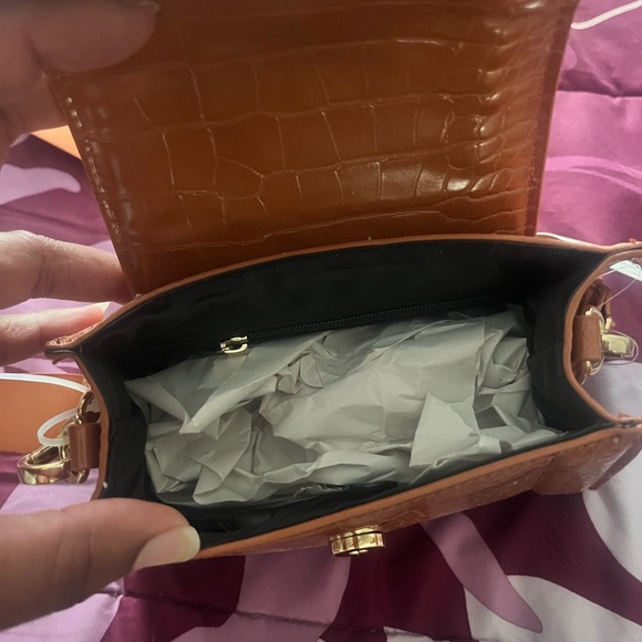 Madden Girl Mini Purse - Picture 3 of 7